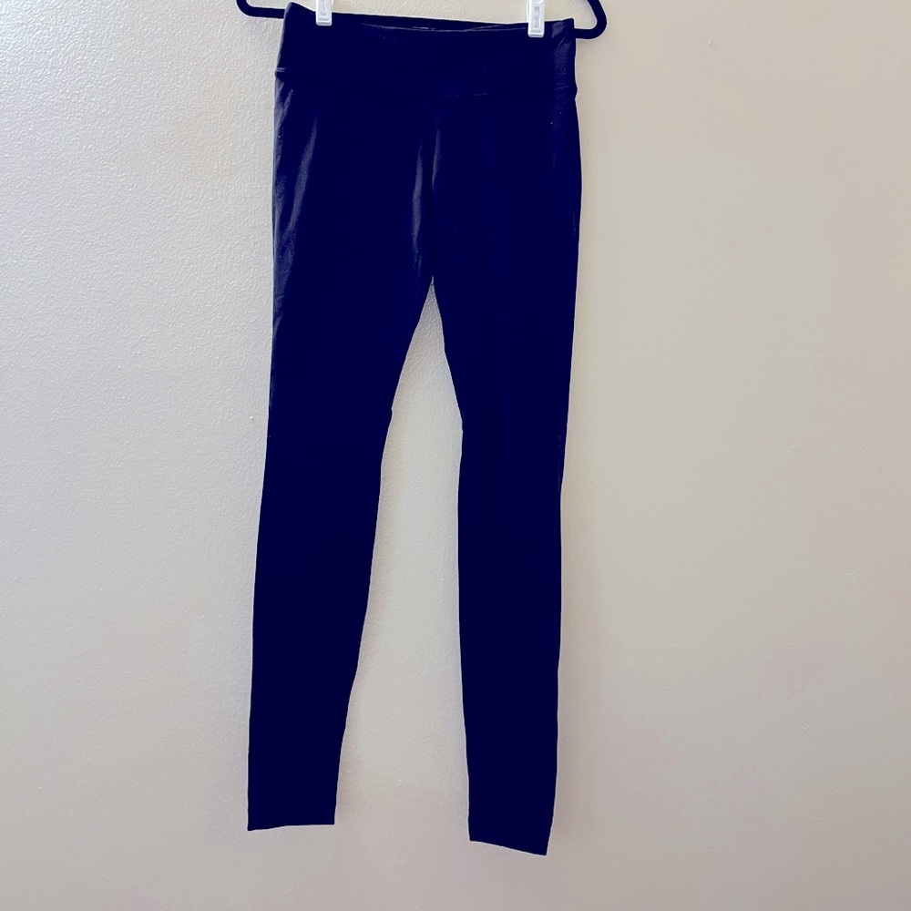 Free Ship! Lululemon Black Stretch Leggings, Size 6